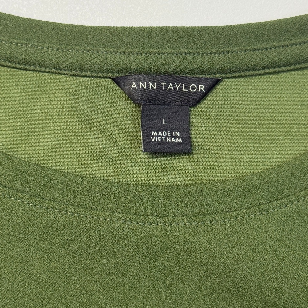 Ann Taylor Olive Green Bell‎ Sleeve Button Detail Top Size L - Picture 3 of 9